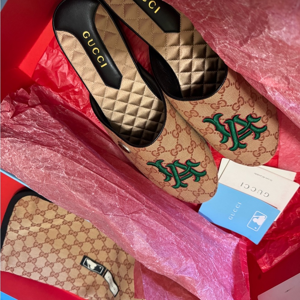 Gucci Women's Beige and Black Mules with Green Accents